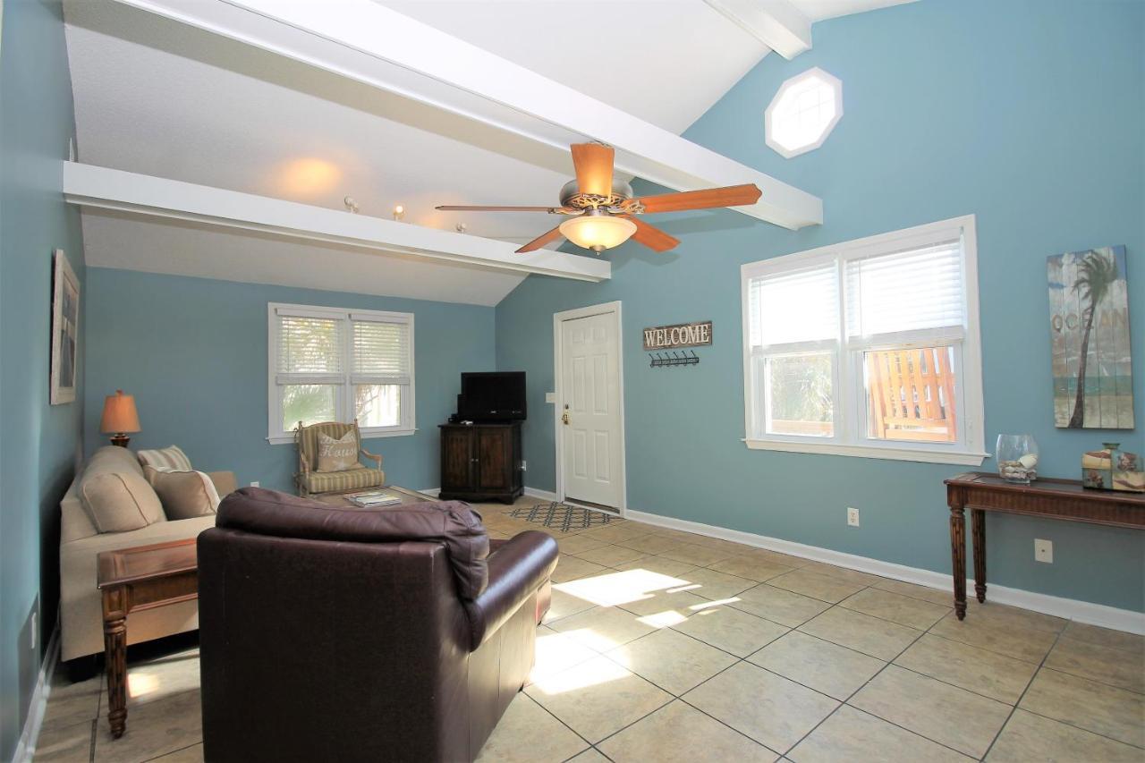 Salty Shack Unit C - Salty Shack - Dog Friendly Home - Across From The Beach - Central Location! Folly Beach Εξωτερικό φωτογραφία